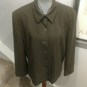 18W Olive Green Straight Lined Blazer
